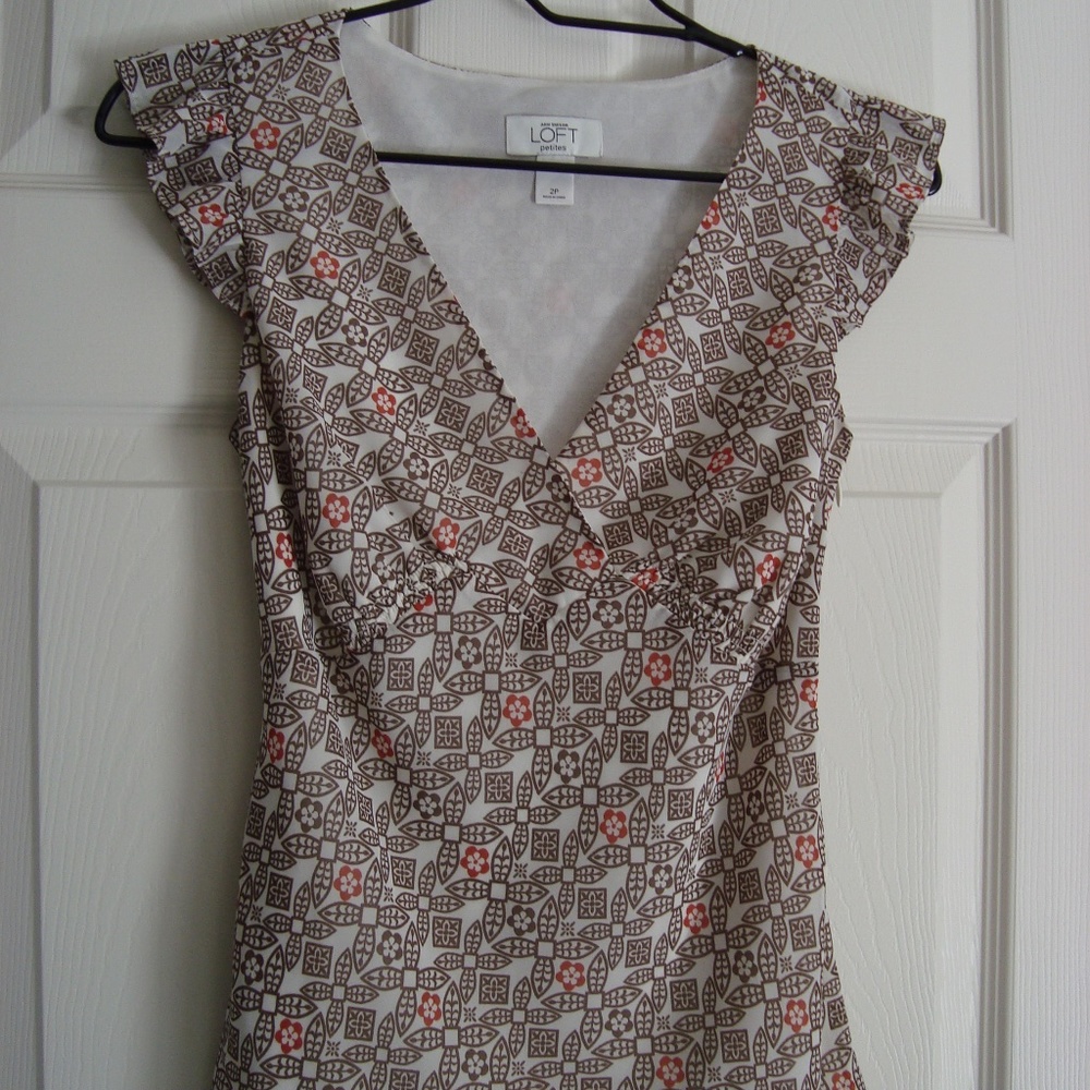 Ann Taylor Loft lined, sleeveless top, size 2P